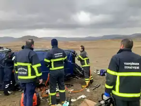 Kırıkkale'de Otomobil Kazası: Sürücü Ağır Yaralı