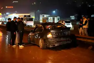 Kırıkkale'de Yağmurlu Havada 3 Araç Çarpıştı: 1 Yaralı