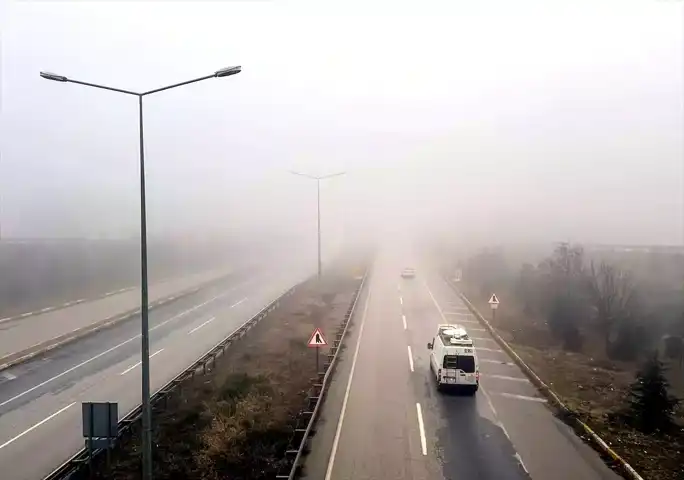 Sis, İç Anadolu'da Ulaşımı Aksattı