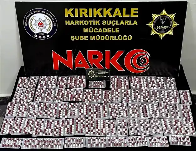 Kırıkkale'de 1111 Hap Ele Geçirildi, 3 Tutuklama